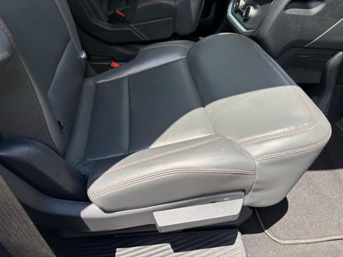 Used 2025 Ford Expedition Active AWD/4WD image 49