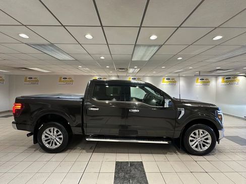 Used 2024 Ford F150 Lariat w/ FX4 Off-Road Package image 3