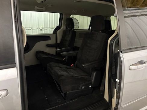 Used 2014 Dodge Grand Caravan SXT w/ Rear Park Assist Package FWD image 23