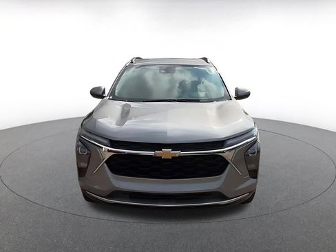Used 2025 Chevrolet Trax LT image 4