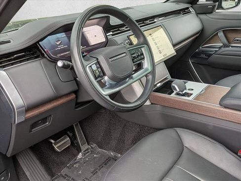 Used 2024 Land Rover Range Rover SE AWD/4WD image 10