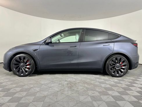 Used 2023 Tesla Model Y Performance AWD/4WD image 17
