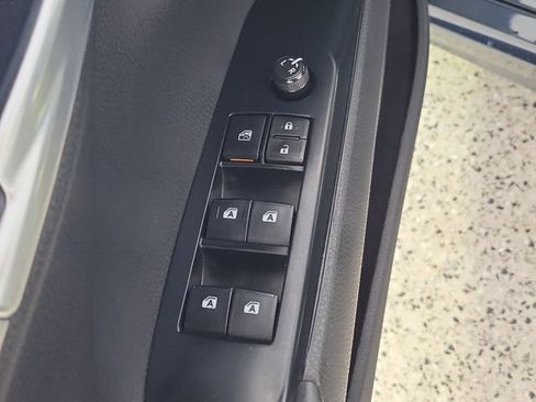 Used 2020 Toyota Camry SE w/ Convenience Package FWD image 22