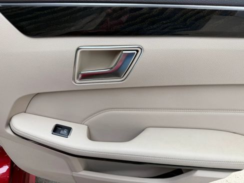 Used 2016 Mercedes-Benz E 350 4MATIC Sedan w/ Parking Assist Package image 11