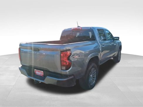 Used 2024 Chevrolet Colorado LT w/ LT Convenience Package AWD/4WD image 5