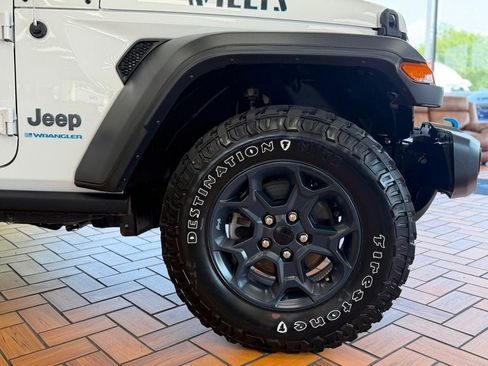 Used 2023 Jeep Wrangler Unlimited w/ Cold Weather Group AWD/4WD image 11