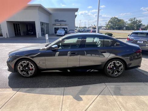 New 2024 BMW i5 M60 w/ Premium Package image 7