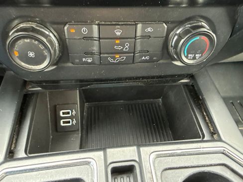 Used 2017 Ford F150 XL w/ Equipment Group 101A Mid AWD/4WD image 25
