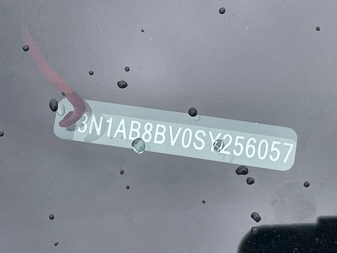 Used 2025 Nissan Sentra S image 29