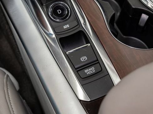 Used 2015 Acura TLX V6 w/ Technology Package FWD image 19