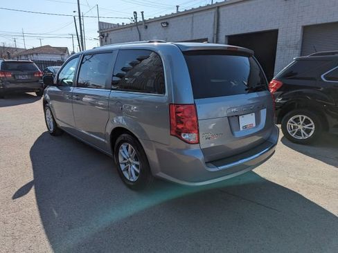 Used 2020 Dodge Grand Caravan SXT FWD image 9