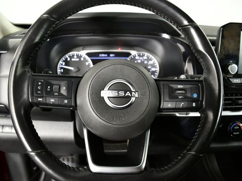 Used 2022 Nissan Pathfinder SV image 19