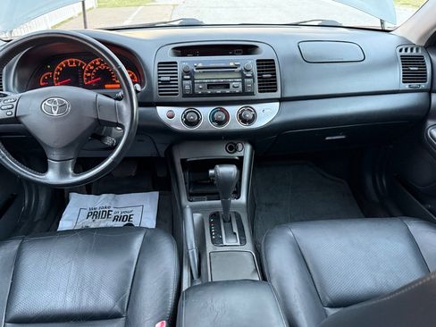 Used 2005 Toyota Camry SE image 14