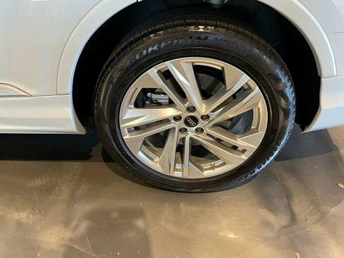 Used 2023 Audi Q7 3.0T Prestige image 11