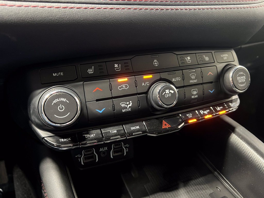 Used 2021 Dodge Durango R/T w/ Tow 'N Go Group AWD/4WD image 28