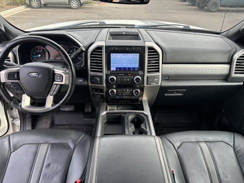 Used 2020 Ford F350 Platinum w/ Tremor Off-Road Package AWD/4WD image 13