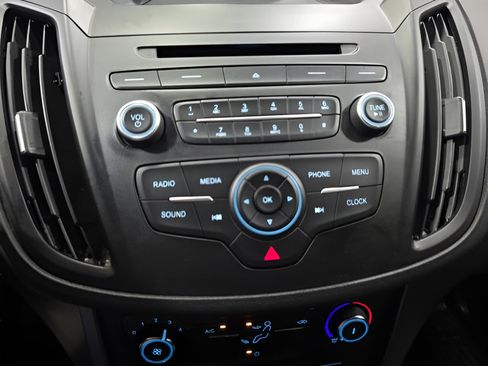 Used 2017 Ford Escape S FWD image 22