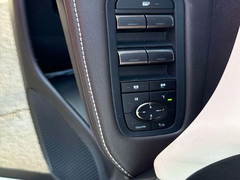 Used 2024 Lexus RX 350 FWD w/ Technology Package image 17