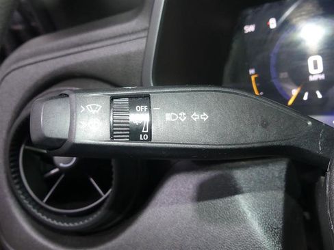 Used 2024 Chevrolet Colorado W/T image 31