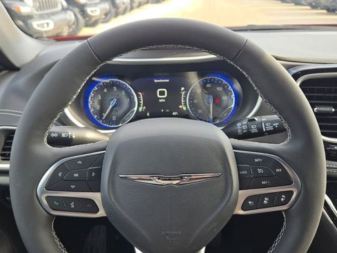 New 2026 Chrysler Pacifica Select image 34