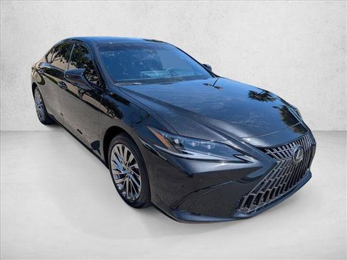Used 2025 Lexus ES 300h w/ Accessory Package (Z1) FWD image 3