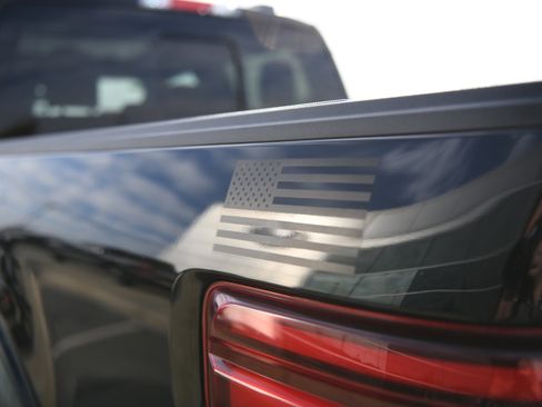 New 2025 Ford F150 Lariat w/ Equipment Group 502A High image 9