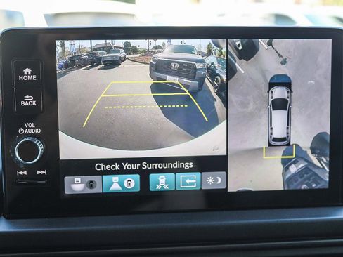 Used 2024 Honda Pilot TrailSport image 25