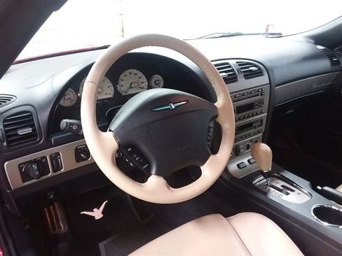Used 2004 Ford Thunderbird RWD image 11