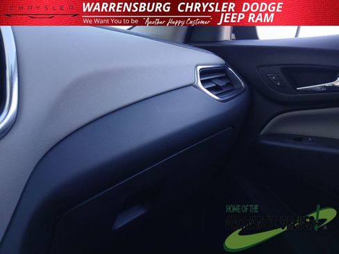 Used 2020 Chevrolet Equinox LS w/ LS Convenience Package image 26