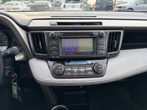 Used 2013 Toyota RAV4 XLE image 24