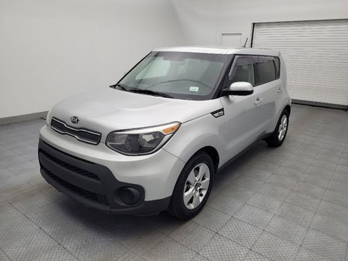 Used 2019 Kia Soul image 2