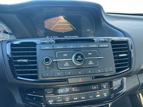 Used 2016 Honda Accord Sport image 12