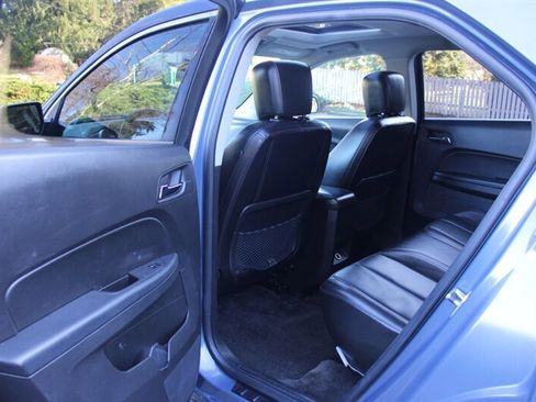 Used 2011 Chevrolet Equinox LTZ image 16