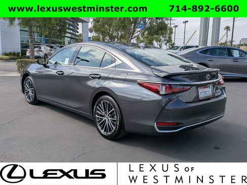 Used 2025 Lexus ES 300h w/ Premium Package FWD image 11