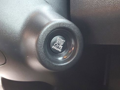 Used 2025 RAM ProMaster 2500 w/ U-Haul Equipment Group FWD image 18