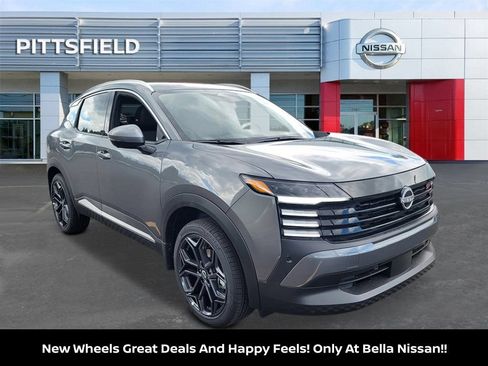 New 2026 Nissan Kicks SR w/ SR Premium Package AWD/4WD image 1