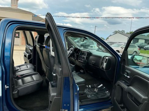 Used 2018 Chevrolet Silverado 1500 LT w/ All Star Edition AWD/4WD image 18