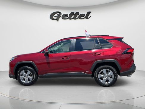 Used 2025 Toyota RAV4 XLE w/ Convenience Package AWD/4WD image 8
