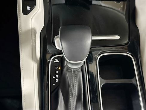 Used 2022 Kia Telluride EX w/ EX Premium Package AWD/4WD image 17