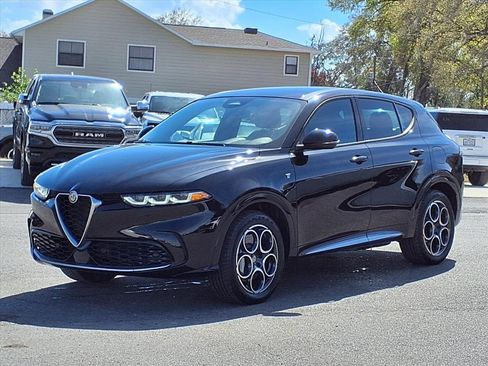 Used 2024 Alfa Romeo Tonale Ti image 3