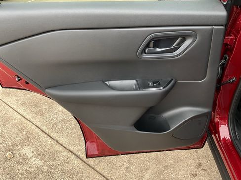 New 2025 Nissan Rogue S image 16