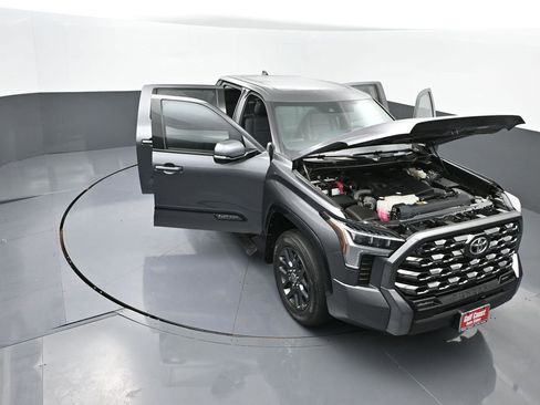 Used 2023 Toyota Tundra Platinum image 43