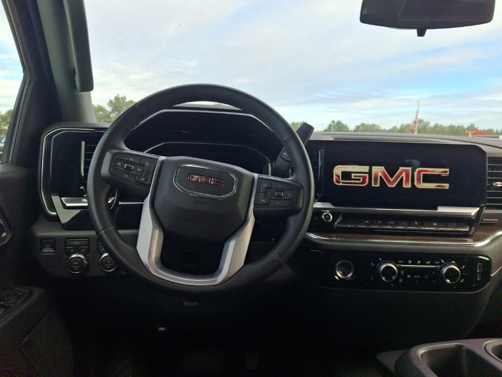 Used 2023 GMC Sierra 1500 Elevation AWD/4WD image 12