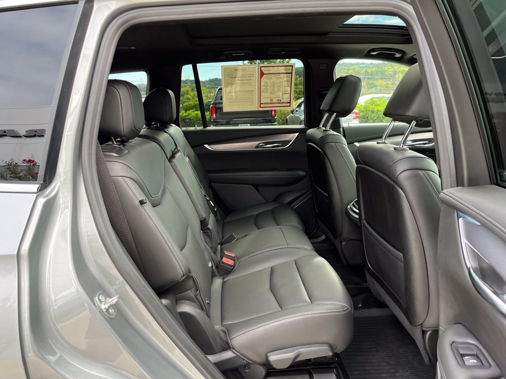 Used 2025 Cadillac XT6 Luxury w/ LPO, Floor Liner Package AWD/4WD image 24
