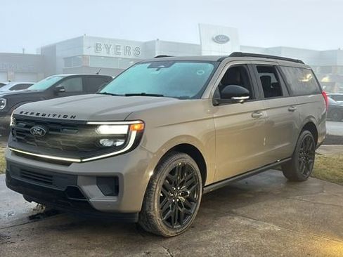 New 2026 Ford Expedition Max Platinum w/ Stealth Performance Package AWD/4WD image 2