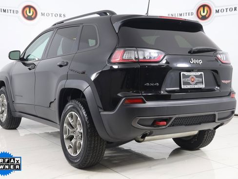 Used 2022 Jeep Cherokee Trailhawk image 4