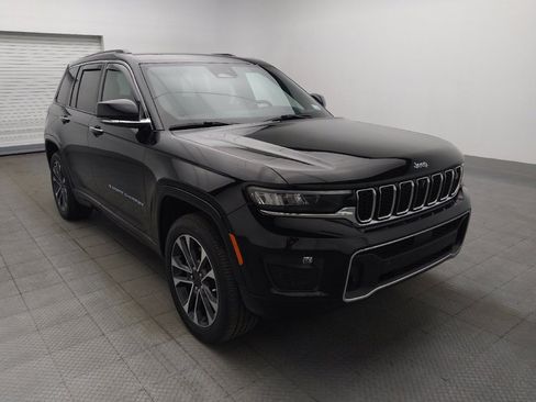 Used 2022 Jeep Grand Cherokee Overland w/ Advanced Protech Group III AWD/4WD image 13