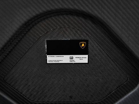 Used 2024 Lamborghini Revuelto AWD/4WD image 23
