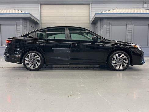 Certified 2025 Subaru Legacy Limited image 8