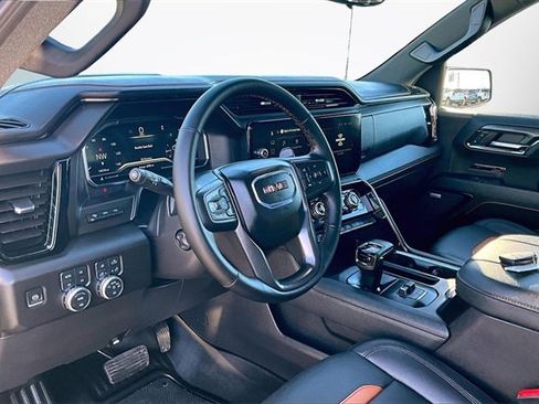Used 2025 GMC Sierra 1500 AT4 w/ AT4 Premium Package image 12